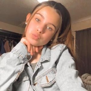 Meet your Posher, Paige